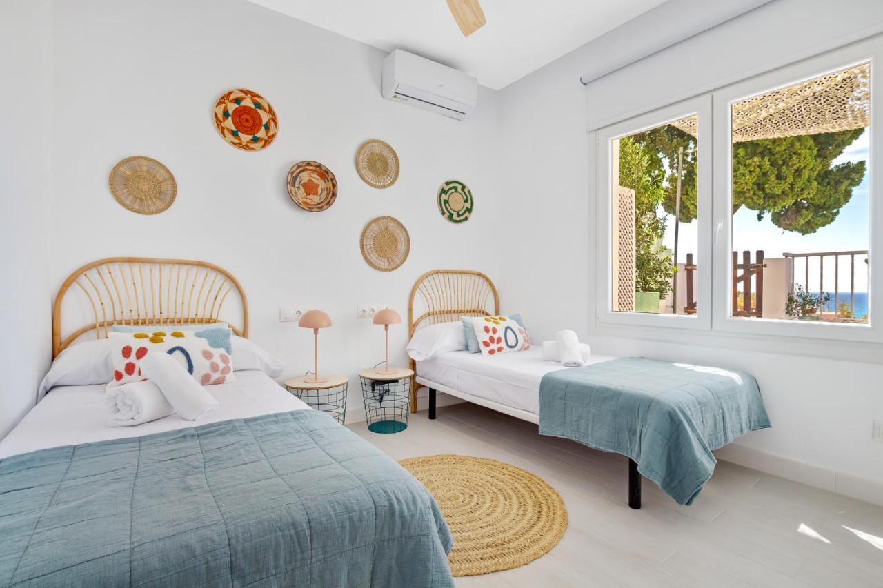 Casa De La Playa. Beach House With Magnificent Sea マラガ エクステリア 写真